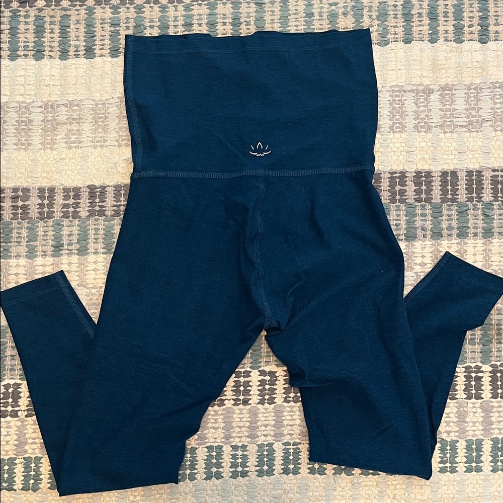 Beyond Yoga / Beyond the Bump midi maternity leggings size S